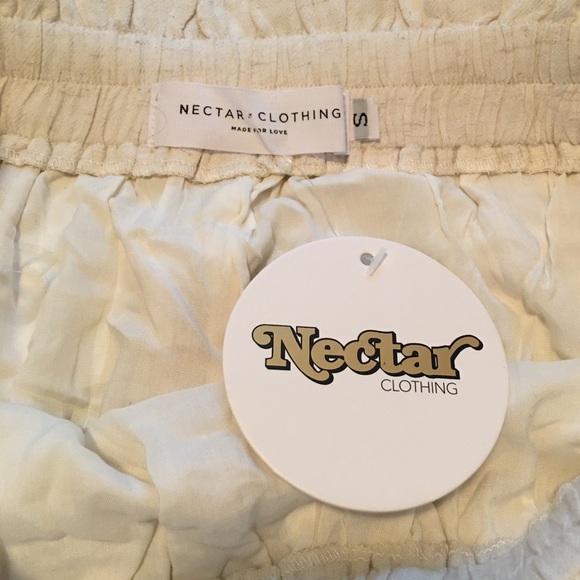 Cream Shorts - Picture 4 of 5